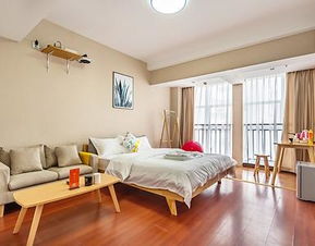 成都民宿短租 可做飯 都江堰都江堰景區麗人之家家庭套房 領包入住 配電腦 可做飯附近住宿 都江堰景區溫馨短租 日租電梯公寓 配電腦